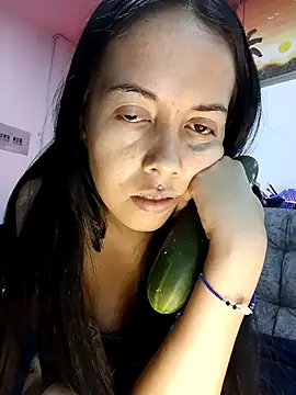 MiaForever1 online show from December 4, 2025, 3:16 am