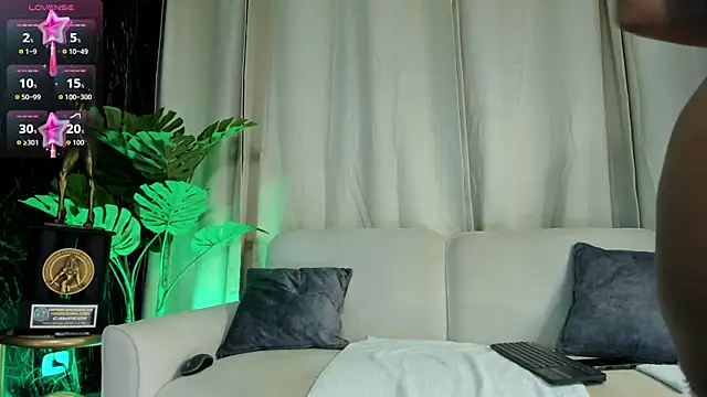 Emily Foxx01 online show from September 20, 2025, 10:59 pm