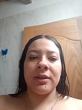 SophieCurves online show from November 9, 2025, 4:22 pm