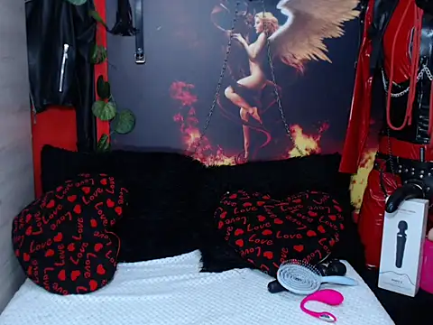 Evadiryxxx online show from March 16, 2026, 8:22 pm