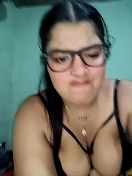 Cat Hot Party online show from October 25, 2025, 3:17 am