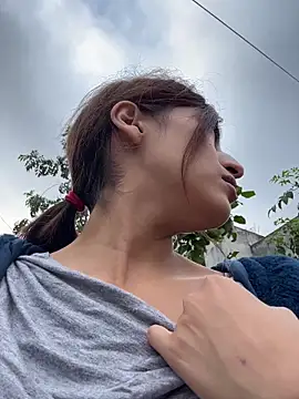 Clavelnegro online show from November 18, 2025, 10:45 pm