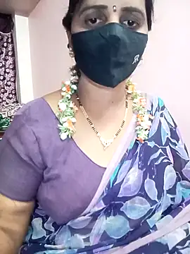 Snapshot of Mee_harini-telugupilla chatting on April 2, 2026, 1:07 pm Mee harini-telugupilla online show from April 2, 2026, 1:07 pm