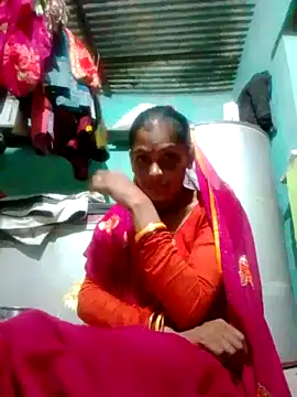 Snapshot of H_seema chatting on October 13, 2025, 1:23 pm H seema online show from October 13, 2025, 1:23 pm