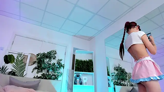 Sima Wendy online show from September 18, 2025, 6:27 am