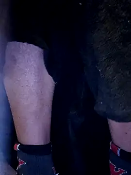 Aidakhan1212 online show from December 5, 2025, 4:44 am