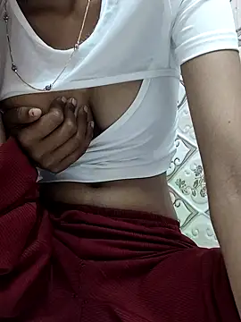 Aidakhan1212 online show from November 5, 2025, 3:48 pm