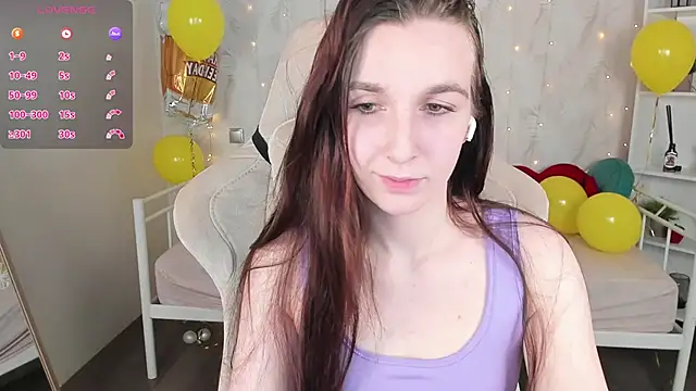 Miss   Eva online show from October 7, 2025, 12:11 am