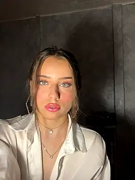 Snapshot of Immy_Megan chatting on October 11, 2025, 7:15 pm Immy Megan online show from October 11, 2025, 7:15 pm