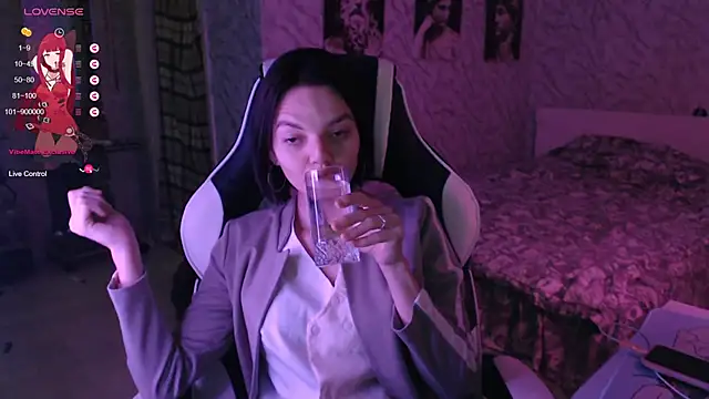 Kitti study online show from October 3, 2025, 6:59 am