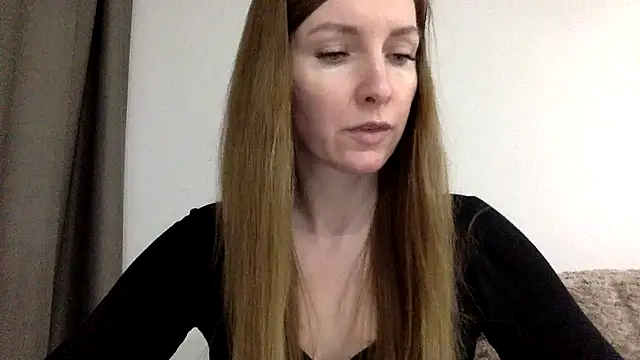 Varnyx online show from December 15, 2025, 6:03 pm