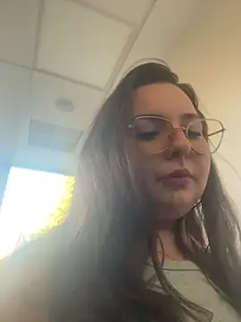 Mia Swano online show from July 10, 2026, 5:46 pm