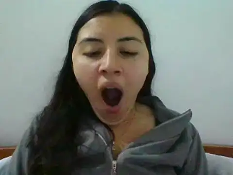 Snapshot of _Romilly_ chatting on May 3, 2026, 2:16 am Romilly online show from May 3, 2026, 2:16 am
