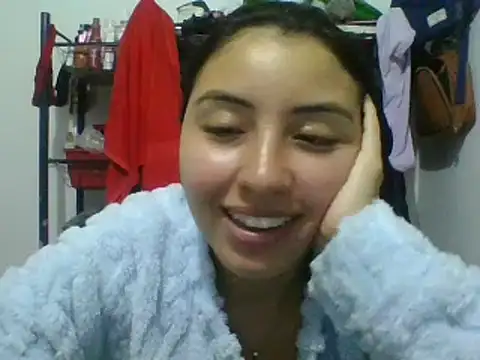 Snapshot of _Romilly_ chatting on April 26, 2026, 2:31 am Romilly online show from April 26, 2026, 2:31 am