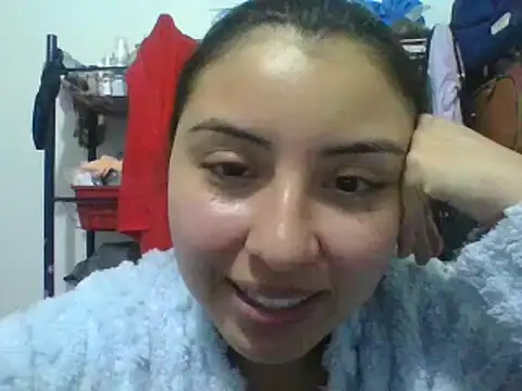 Snapshot of _Romilly_ chatting on May 15, 2026, 2:42 am Romilly online show from May 15, 2026, 2:42 am
