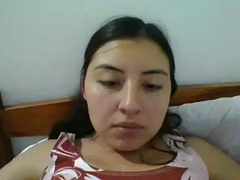 Snapshot of _Romilly_ chatting on May 2, 2026, 2:39 am Romilly online show from May 2, 2026, 2:39 am