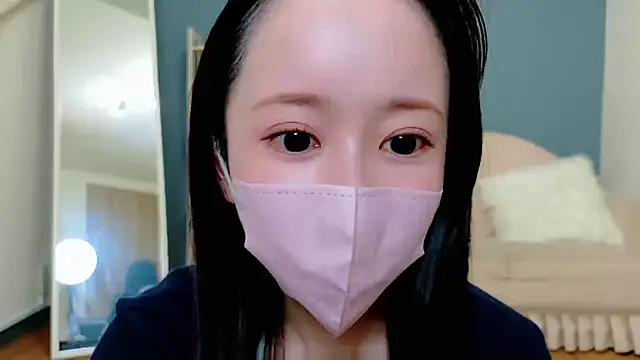 Kurumi chan  online show from September 12, 2025, 4:34 am