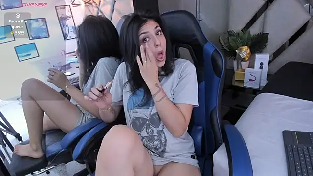 Ely09  online show from April 11, 2026, 9:29 pm