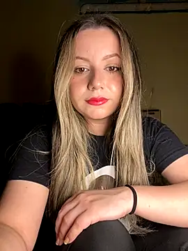Model930 online show from September 27, 2025, 2:23 pm