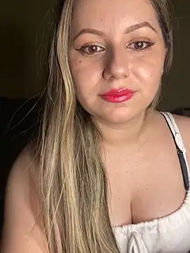 Model930 online show from September 25, 2025, 6:36 pm