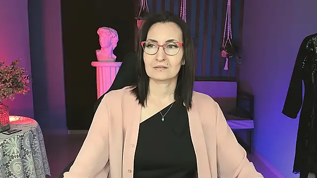 UnaTerra online show from October 13, 2025, 9:22 am