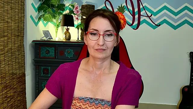 UnaTerra online show from September 9, 2025, 12:36 pm