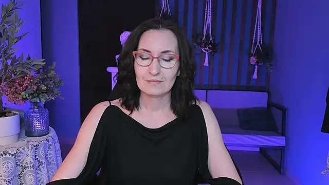 UnaTerra online show from September 14, 2025, 5:19 am