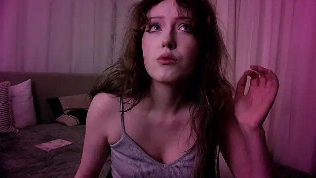 Snapshot of rosy_petal chatting on March 2, 2026, 11:39 am rosy petal online show from March 2, 2026, 11:39 am