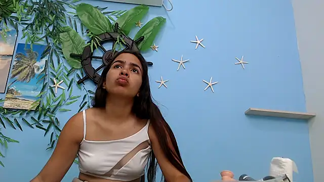 skinnysofia18 online show from July 22, 2026, 2:08 pm