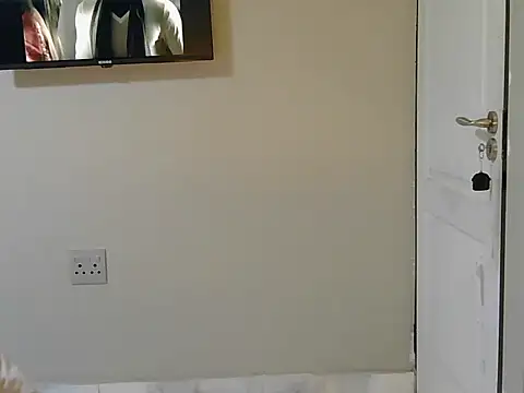 Shaylah jasmine online show from September 9, 2025, 12:47 pm