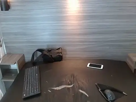 Penelopee Rouse online show from November 24, 2025, 7:25 pm