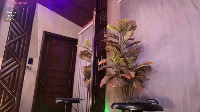 Meganreed  online show from October 23, 2025, 10:03 am