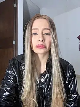 kendal blonde online show from September 10, 2025, 12:20 am