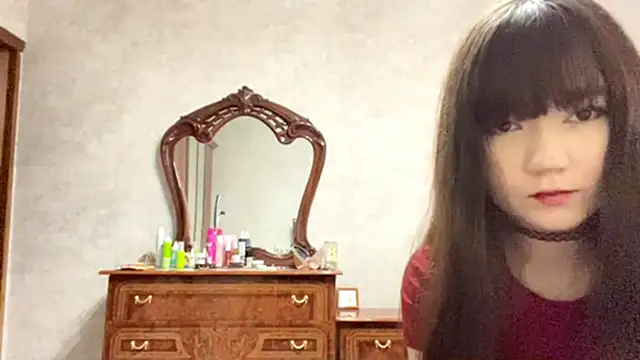 Pikmigirl18 online show from October 14, 2025, 11:00 am