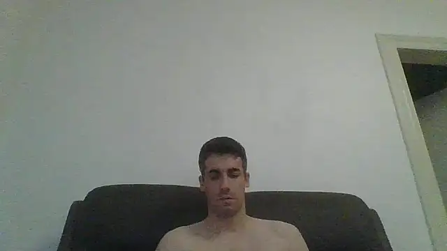 JulioIsHere4you online show from September 21, 2025, 3:50 pm