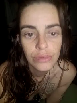 Snapshot of Almendrasexy chatting on October 20, 2025, 4:58 am Almendrasexy online show from October 20, 2025, 4:58 am