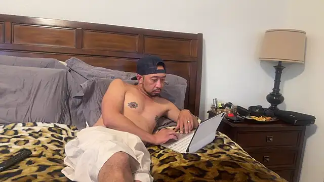 RiverTM online show from October 15, 2025, 12:42 am