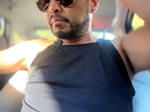 RiverTM online show from October 5, 2025, 10:55 pm