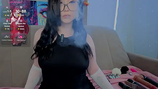 hornyprincess19 online show from March 13, 2026, 2:22 pm