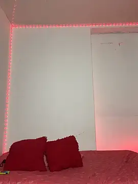 Dark chanel online show from April 14, 2026, 3:55 am