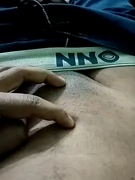 Snapshot of sexy_couple_38 chatting on November 20, 2025, 6:19 pm sexy couple 38 online show from November 20, 2025, 6:19 pm