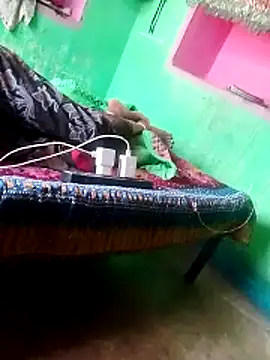 CUTE-004 online show from April 9, 2026, 7:36 am