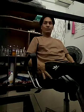 StevenHumps online show from November 14, 2025, 6:17 am