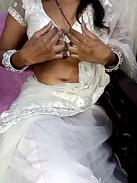 Bhabhilux2025 online show from November 13, 2025, 8:51 am