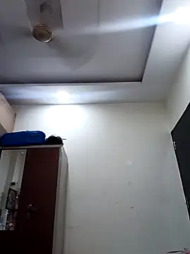 Your-vipasha online show from October 14, 2025, 6:52 pm