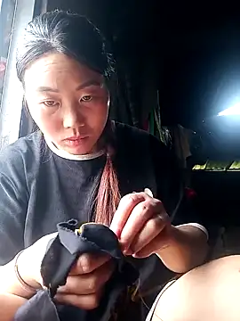 siki-00 online show from September 23, 2025, 2:29 am