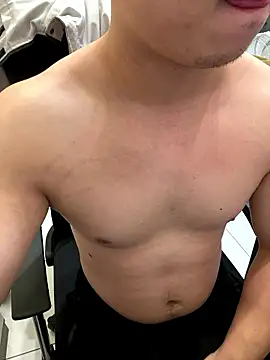 tw boy520 online show from January 13, 2026, 5:17 pm