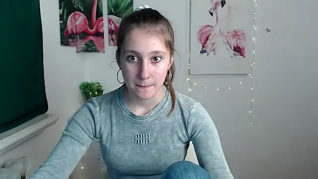 Milka kamila online show from October 7, 2025, 12:39 pm