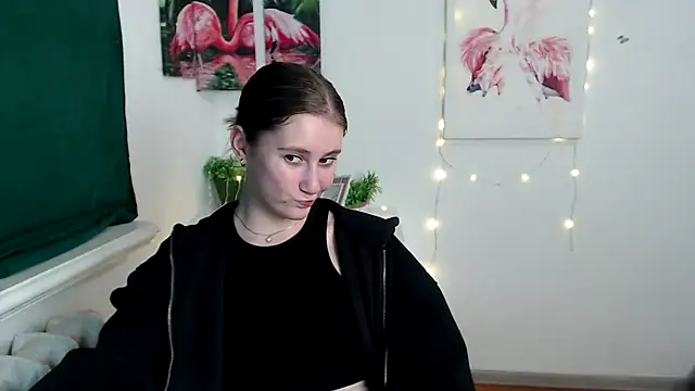 Milka kamila online show from November 13, 2025, 3:38 pm