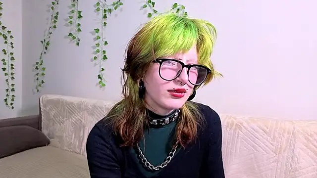 KandraCruser online show from September 18, 2025, 7:28 pm